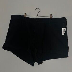 Old Navy Black Jean Shorts with Fitted Look and Smooth Fabric